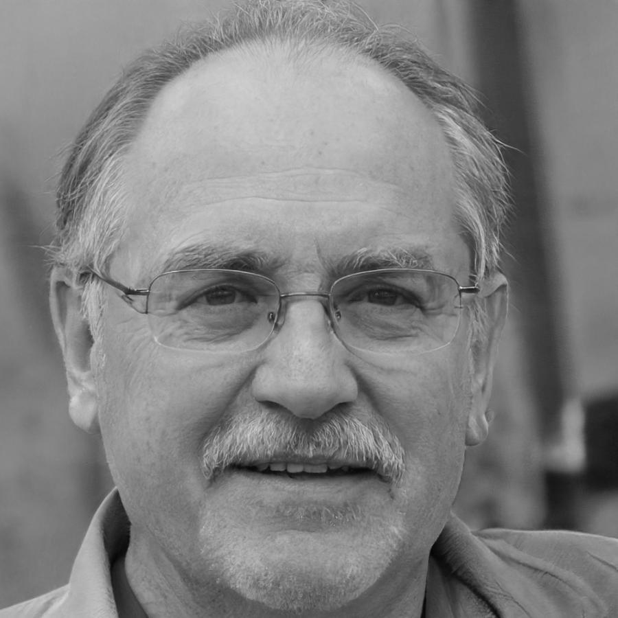 Marcus Lennox, Senior Financial Instructor